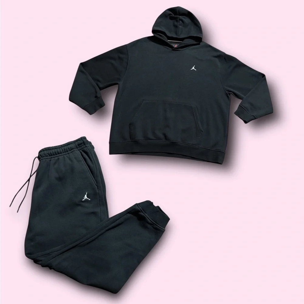 Air Jordan embroidered jump man club fleece sweatsuit - Picture 1 of 7
